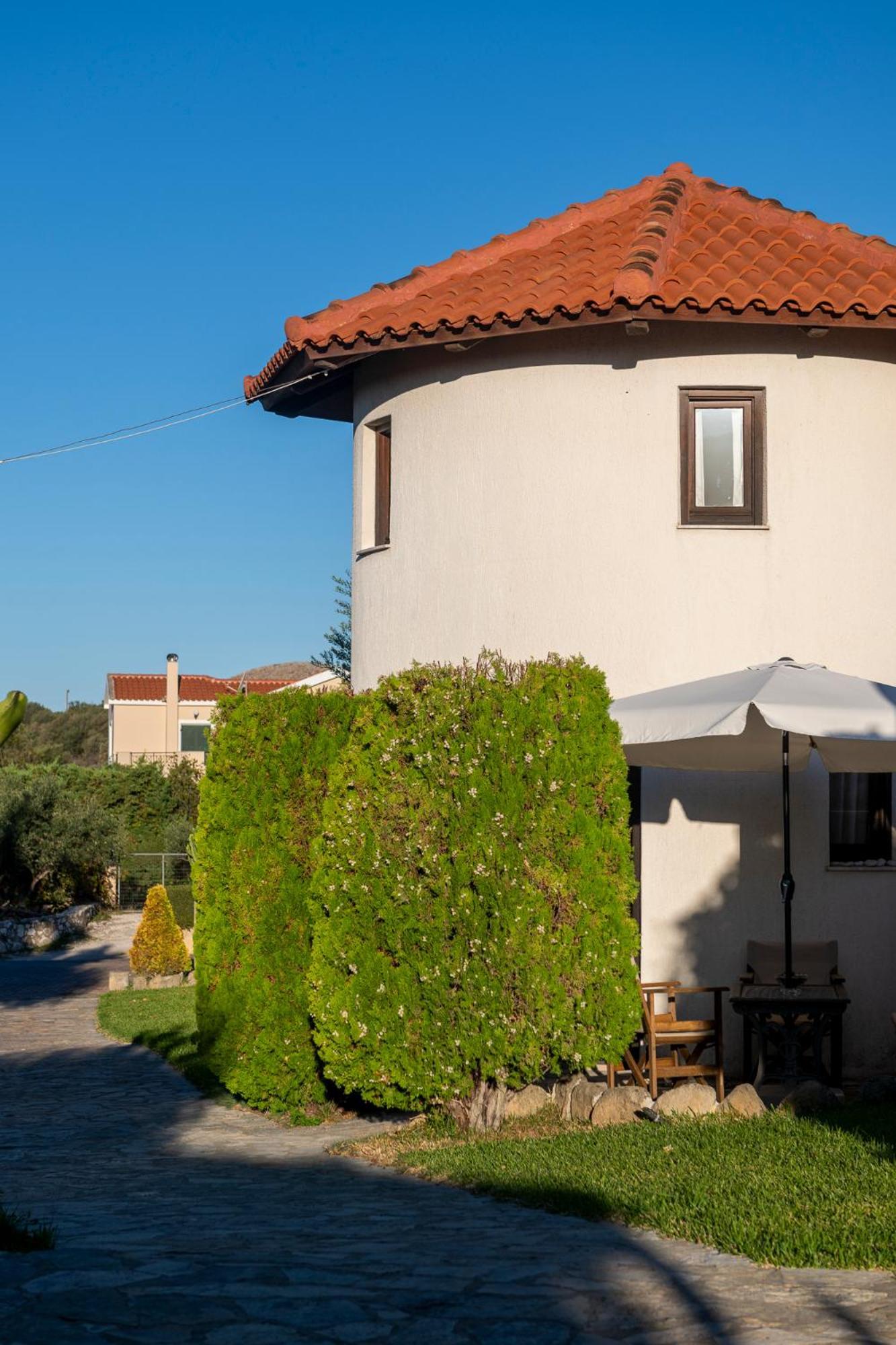 Kefalonian Mill - Oneira Villas Trapezaki  Exterior foto